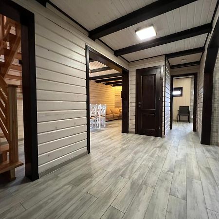 Villa Family House Truskavets Modrychi ภายนอก รูปภาพ