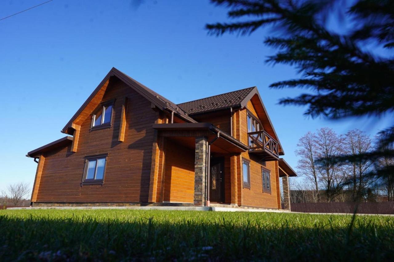 Villa Family House Truskavets Modrychi ภายนอก รูปภาพ